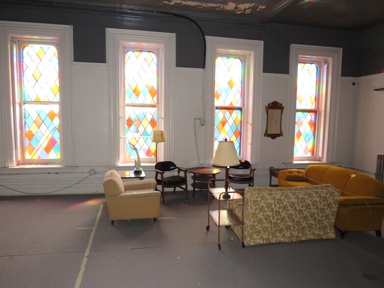 More Photos Of 110-112 W Washington st, Morris General Retail For Sale