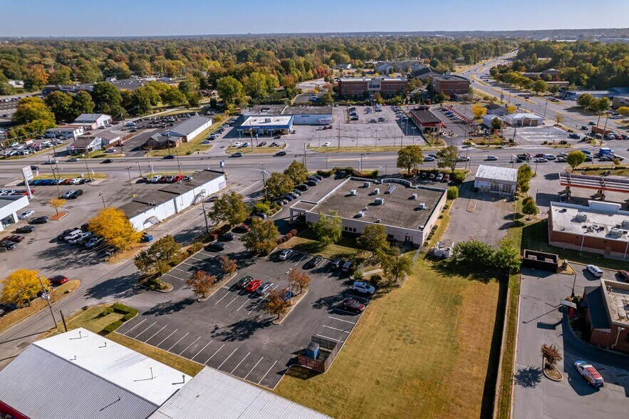 More Photos Of 6500 Preston Hwy, Louisville Medical For Lease