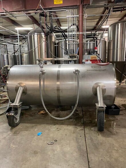 More Photos Of 1301 Barth Ave, Indianapolis Bar For Sale