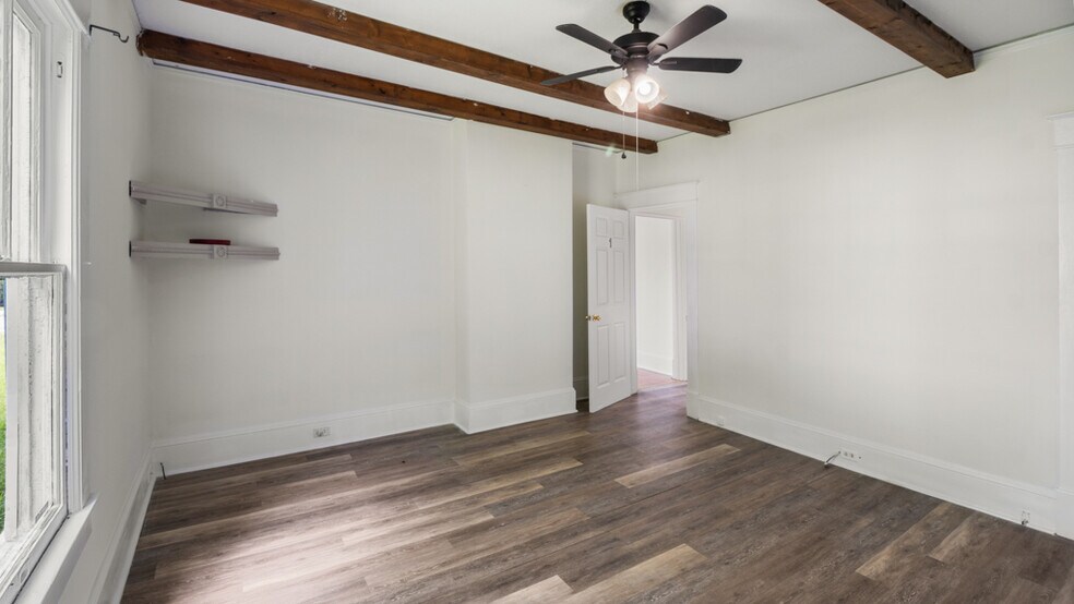 More Photos Of 10729 N Main St, Archdale Loft Creative Space For Lease