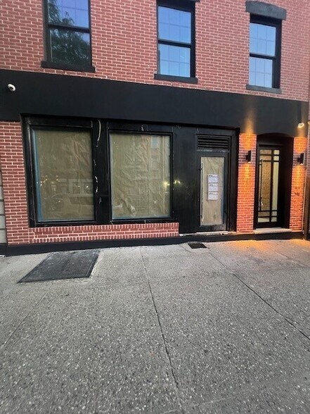 More Photos Of 200 Meserole St, Brooklyn Storefront For Lease