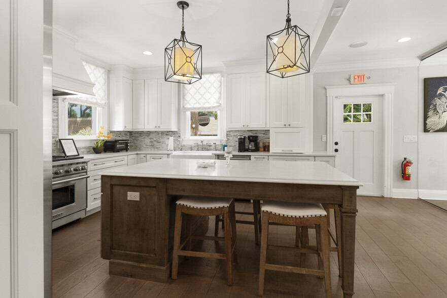 More Photos Of 326 S Hyde Park Ave, Tampa Office Residential For Sale