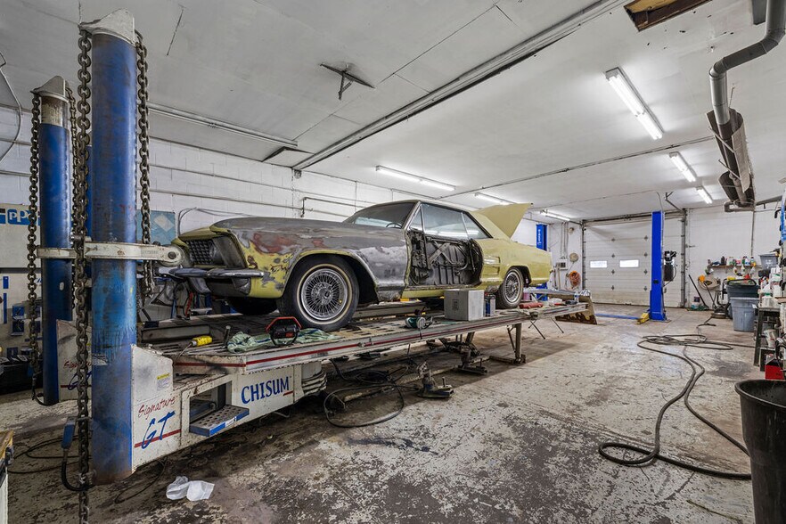 More Photos Of , Niagara Falls Unknown For Sale