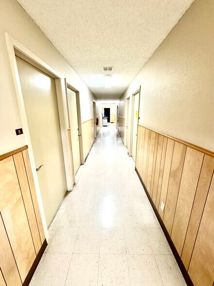 More Photos Of 101 Anthony Dr, Teague Medical For Sale