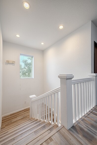 More Photos Of 110 S Main, Dilley Hotel For Sale