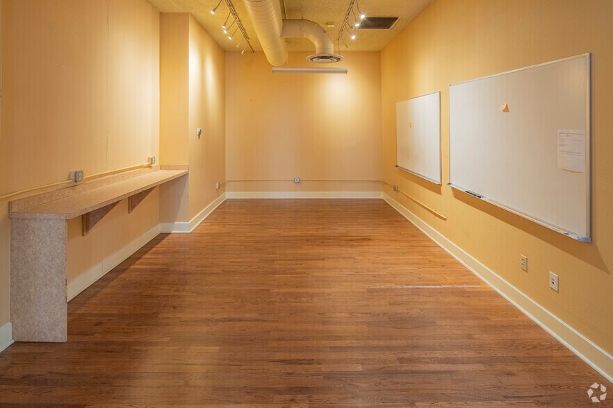 More Photos Of 1530 Blake St, Denver Storefront Retail Office For Lease