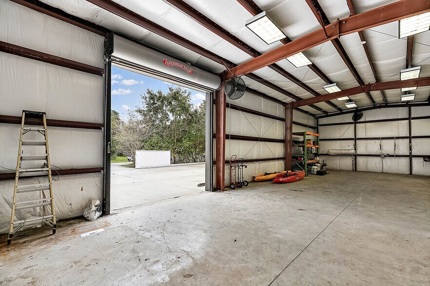 More Photos Of 6790 65th Way N, Pinellas Park Freestanding For Lease