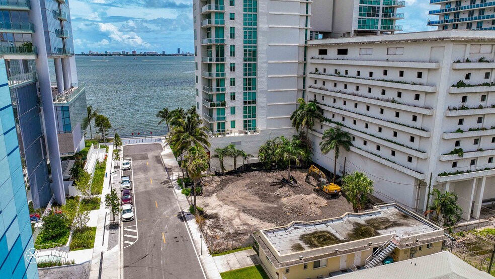 More Photos Of 702-708 NE 26th St, Miami Land For Sale