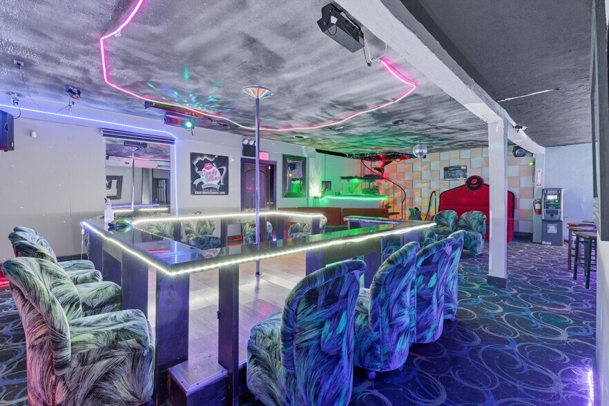 More Photos Of 205 Snyders Corner Rd, Wynantskill Lodge Meeting Hall For Sale