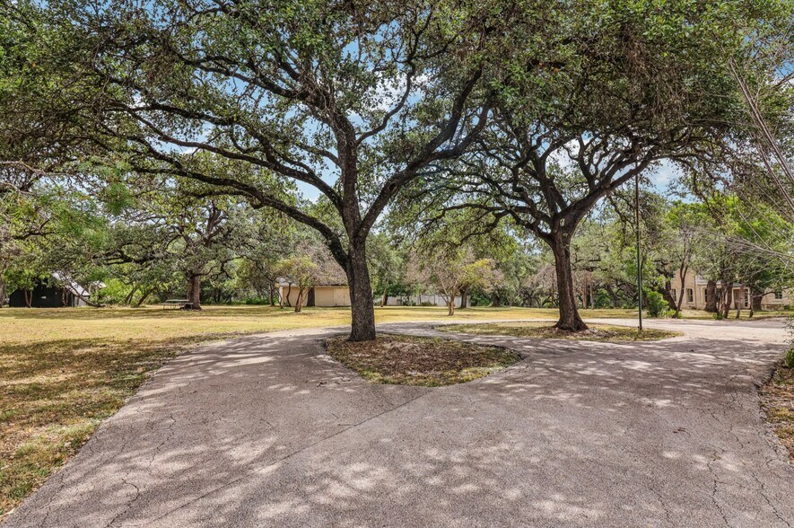 More Photos Of 7735 Mocking Bird Ln, San Antonio Lodge Meeting Hall For Sale