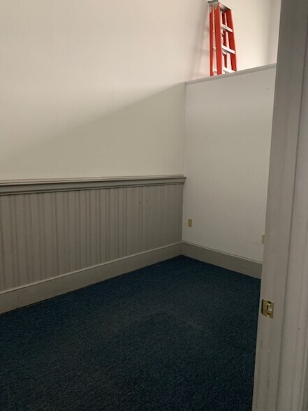 More Photos Of 24 Jonathan St, Hagerstown Office For Lease