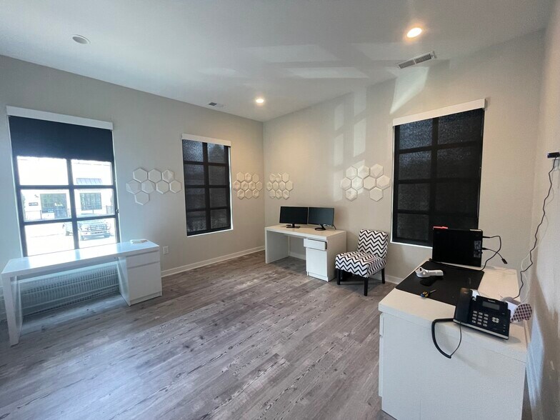 More Photos Of 6110 McFarland Station Dr, Alpharetta Medical For Lease