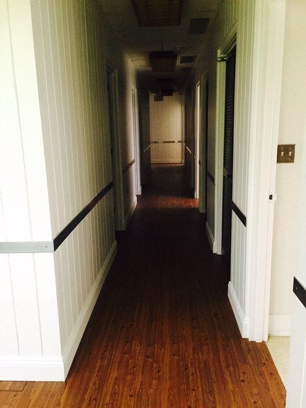 More Photos Of 909 NE 163rd St, North Miami Beach Medical For Lease