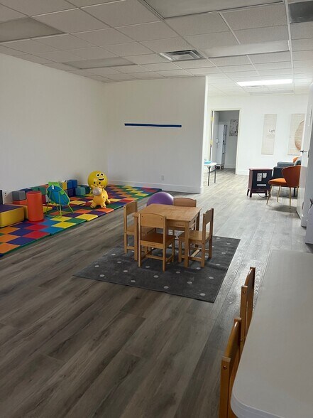 More Photos Of 5210 Lewis Rd, Agoura Hills Research And Development For Sale