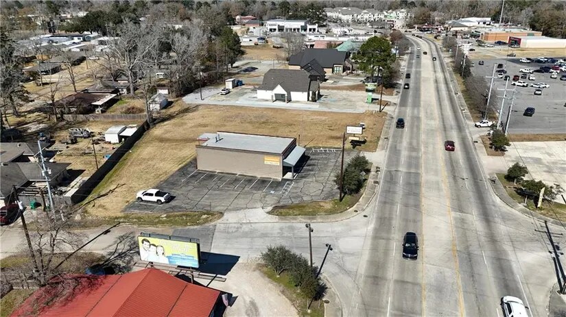More Photos Of 29799 Walker Rd S, Walker Medical For Lease