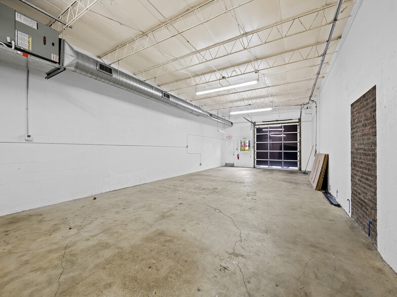 More Photos Of 201-207 SW 5th St, Fort Lauderdale Light Manufacturing For Lease