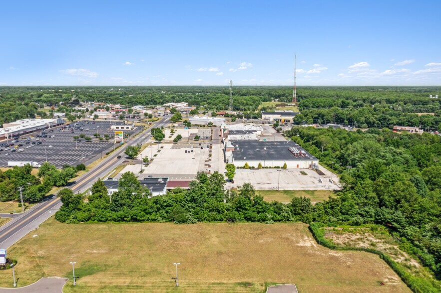 More Photos Of 15 Cornwell Dr, Bridgeton Unknown For Lease