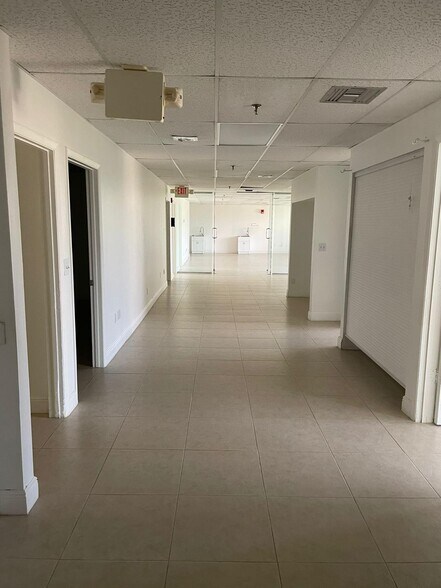 More Photos Of 2600 SW 3rd Ave, Miami Office For Lease