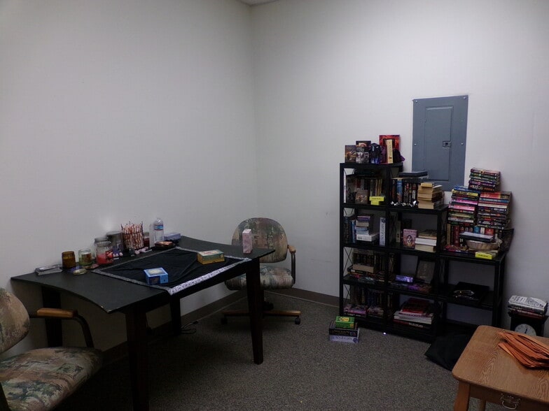More Photos Of 171 Daniel Webster Hwy, Belmont Storefront Retail Office For Lease