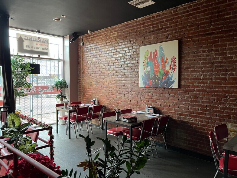 More Photos Of 4161 Beverly Blvd, Los Angeles Restaurant For Lease