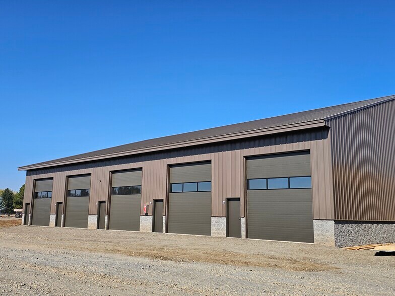 More Photos Of 39 Sunbridge Dr, Mccall Self Storage For Sale