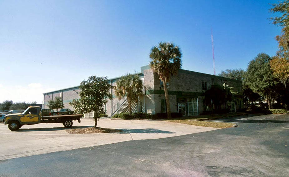 More Photos Of 8207-8265 Causeway Blvd, Tampa Manufacturing For Lease
