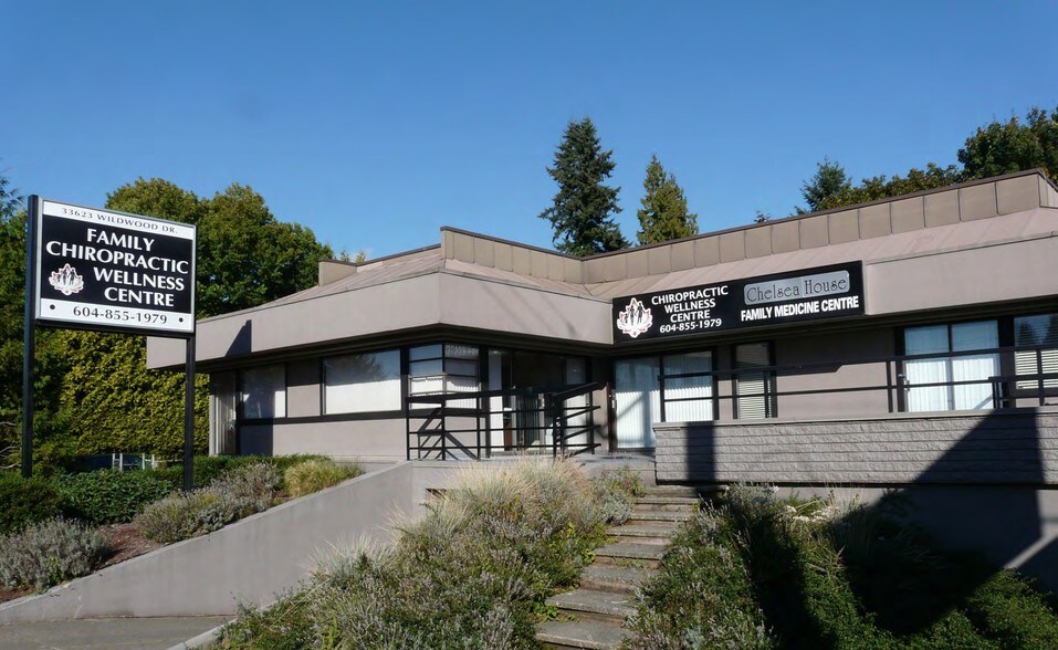 Primary Photo Of 33623 Wildwood Dr, Abbotsford Medical For Lease
