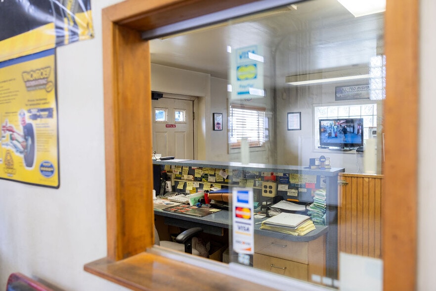 More Photos Of 8257 Frankford Ave, Philadelphia Auto Repair For Sale