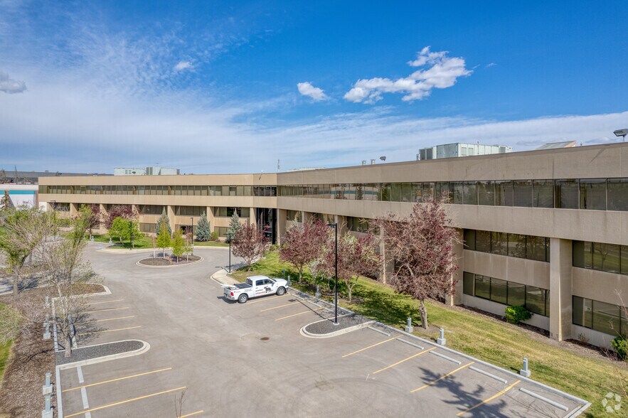 More Photos Of 3030 2nd Ave SE, Calgary Office For Lease