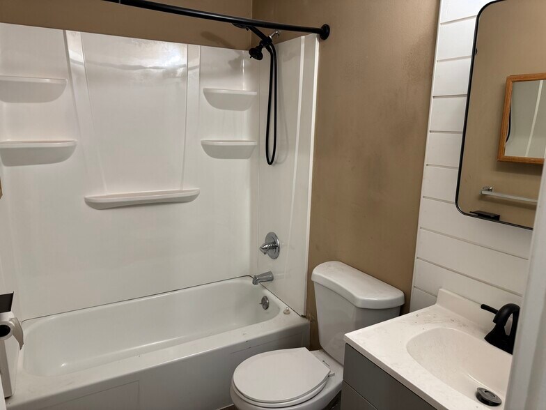 More Photos Of 304 E Barker St, Medical Lake Apartments For Sale