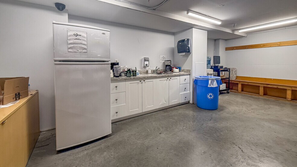 More Photos Of 8175 Dallas Dr, Kamloops Warehouse For Lease