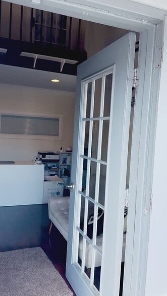 Primary Photo Of 1401 Elizabeth Ave, West Palm Beach Manufacturing For Lease