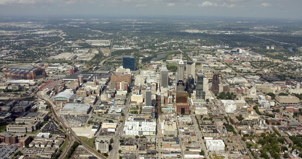 More Photos Of 120 Monument Cir, Indianapolis Office For Lease