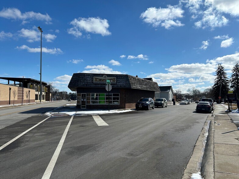 More Photos Of 2100 Main St, Lafayette Freestanding For Sale