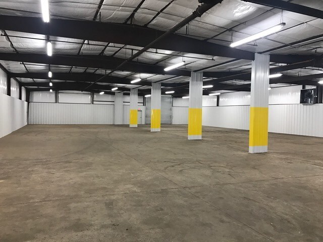 More Photos Of 515 Highland Dr, Valdosta Warehouse For Lease