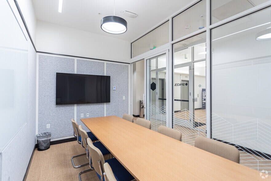 More Photos Of 250 E 200 S, Salt Lake City Coworking Space