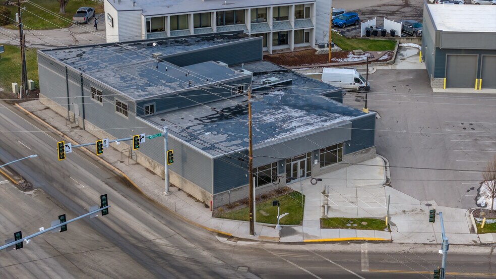 More Photos Of 115 1/2 W Wyoming St, Kalispell Showroom For Lease