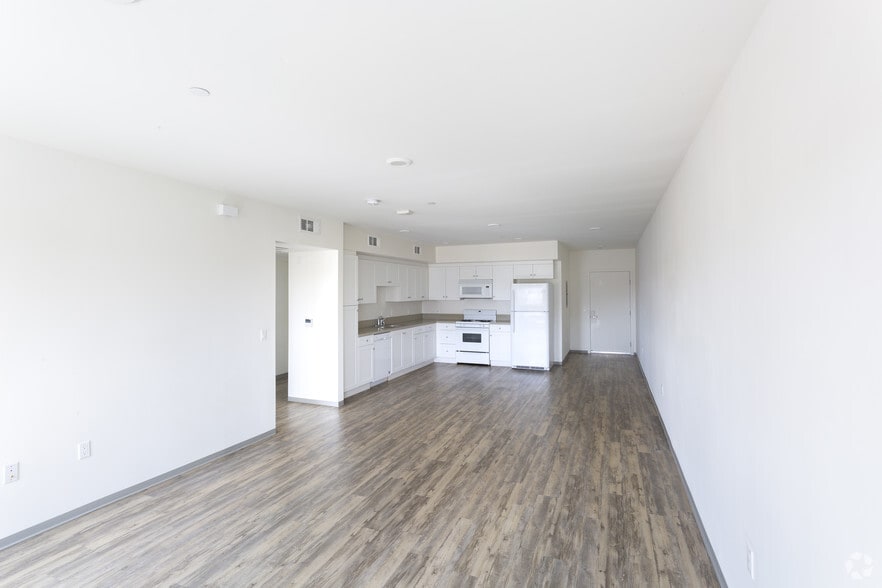 More Photos Of 18528 Chase St, Northridge Apartments For Sale