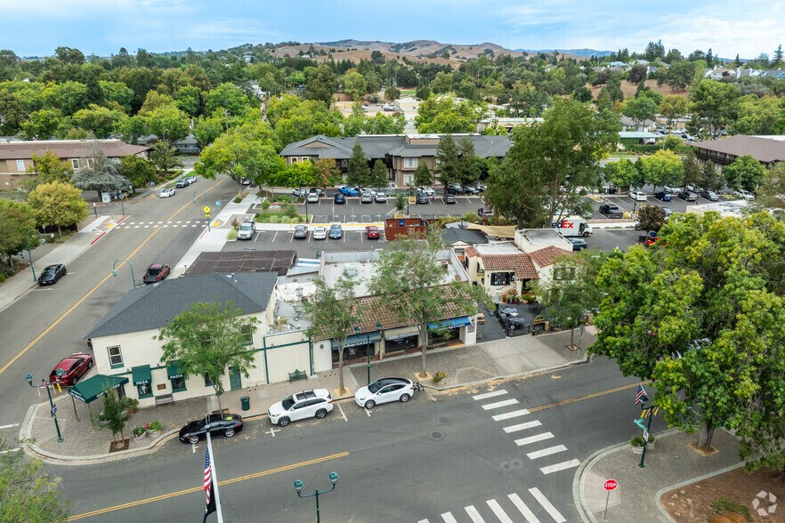 More Photos Of 260-268 Main St, Pleasanton Freestanding For Lease