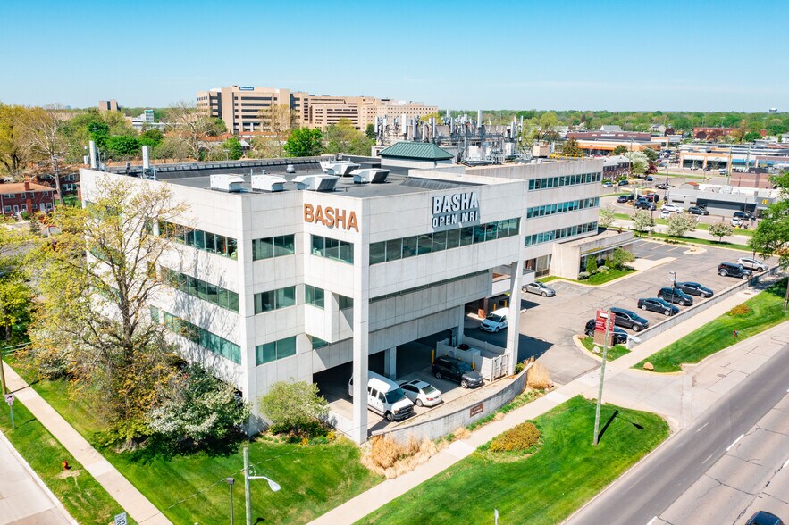 More Photos Of 30701 Woodward Ave, Royal Oak Office For Lease