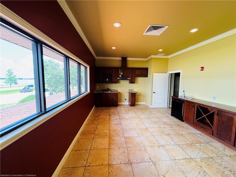 More Photos Of 2237 US Highway 27 S, Sebring Office For Sale