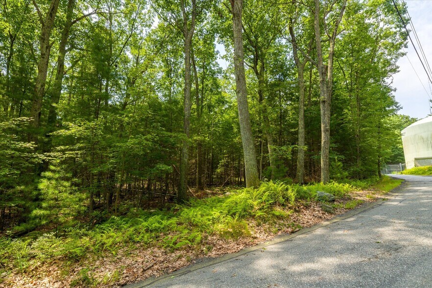 More Photos Of 219 Pomfret St, Putnam Land For Sale