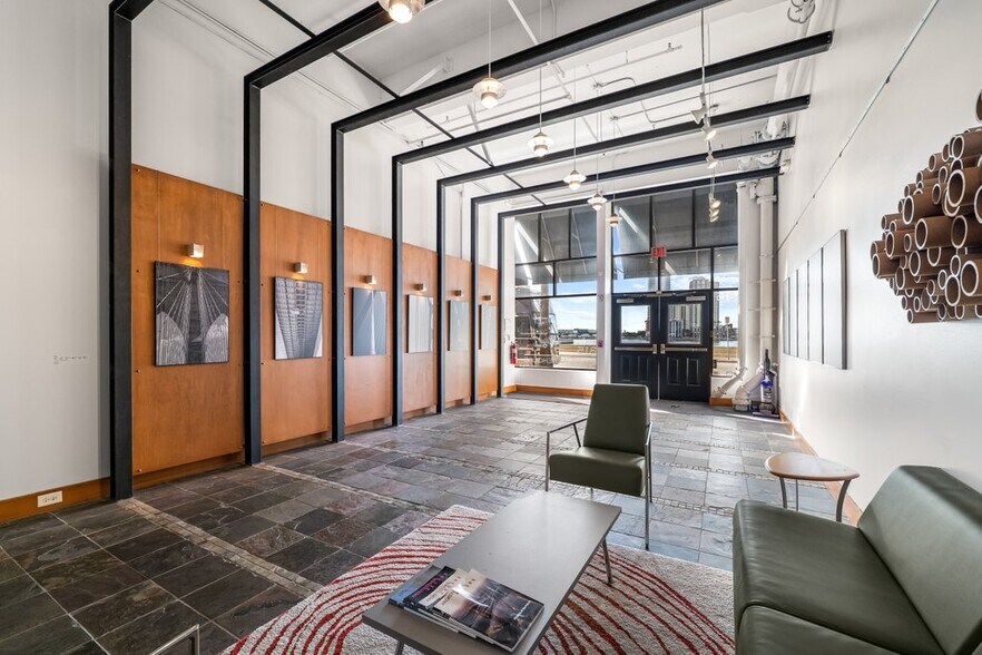 More Photos Of 315 E Bay St, Jacksonville Office For Lease