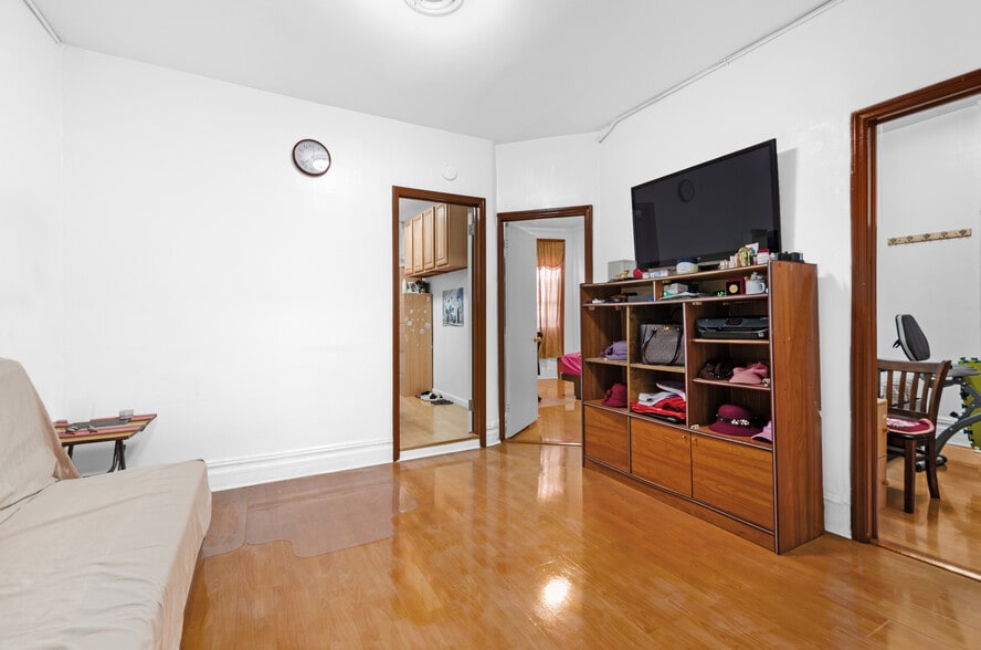 More Photos Of 358-360 Broome St, New York Apartments For Sale