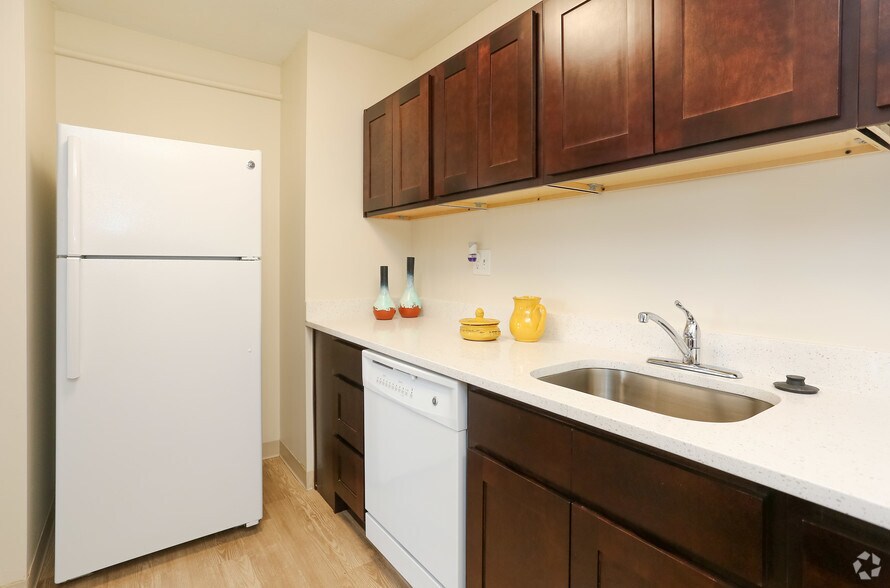 More Photos Of 10 Chestnut St, Springfield Multifamily For Sale