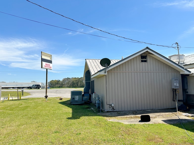 More Photos Of 2989 Hwy 21, Atmore Restaurant For Sale