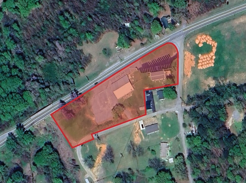 More Photos Of 440 E Cherokee St, Blacksburg Restaurant For Sale