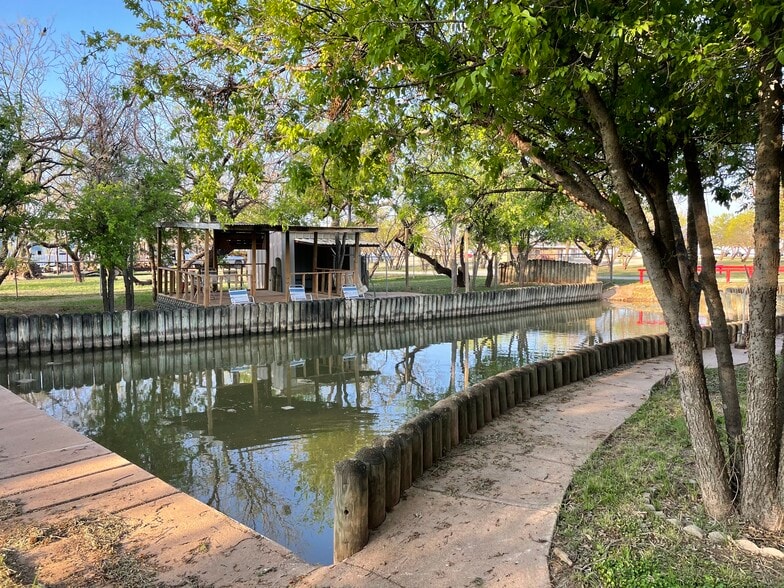 More Photos Of 9538 I-20 Frontage Rd, Merkel Manufactured Housing Mobile Home Park For Sale