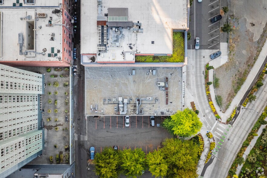 More Photos Of 2218-2220 Western Ave, Seattle Office For Lease