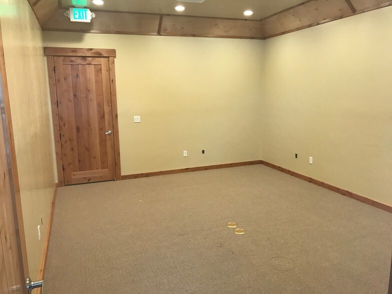 More Photos Of 9060 Double Diamond Pkwy, Reno Office For Lease